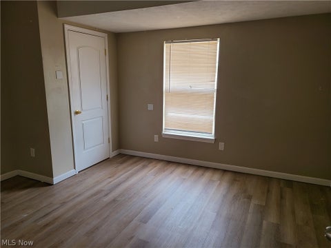 Tiny photo for 628 Sumner Street #DOWN, Akron, OH 44311 (MLS # 5239484)