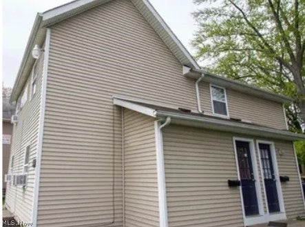 Tiny photo for 628 Sumner Street #DOWN, Akron, OH 44311 (MLS # 5239484)
