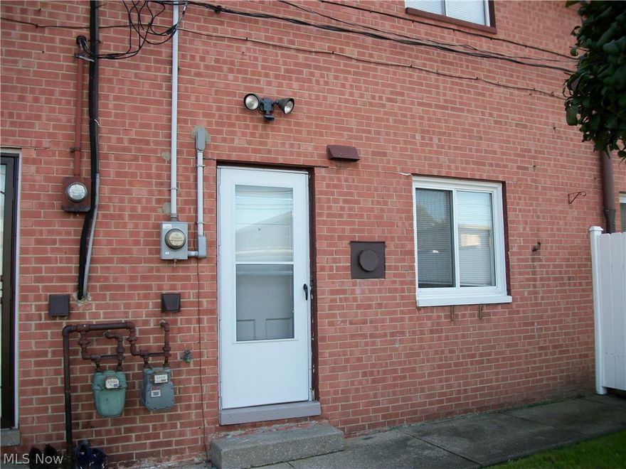 Very clean, newly remodeled 2-bedroom unit. 1 car garage, freshlypainted throughout. New first floor windows, new hot water tank, newer breaker panel, new utility sink & miscellaneous electrical and plumbing throughout. Great investment property, potential gross income $750. Renters pay all utilities. Taxes $100 a month, maintenance fee only $50.00 month. ( includes landscaping & snow removal ) Net rent $600.00/month after taxes and maintenance fee