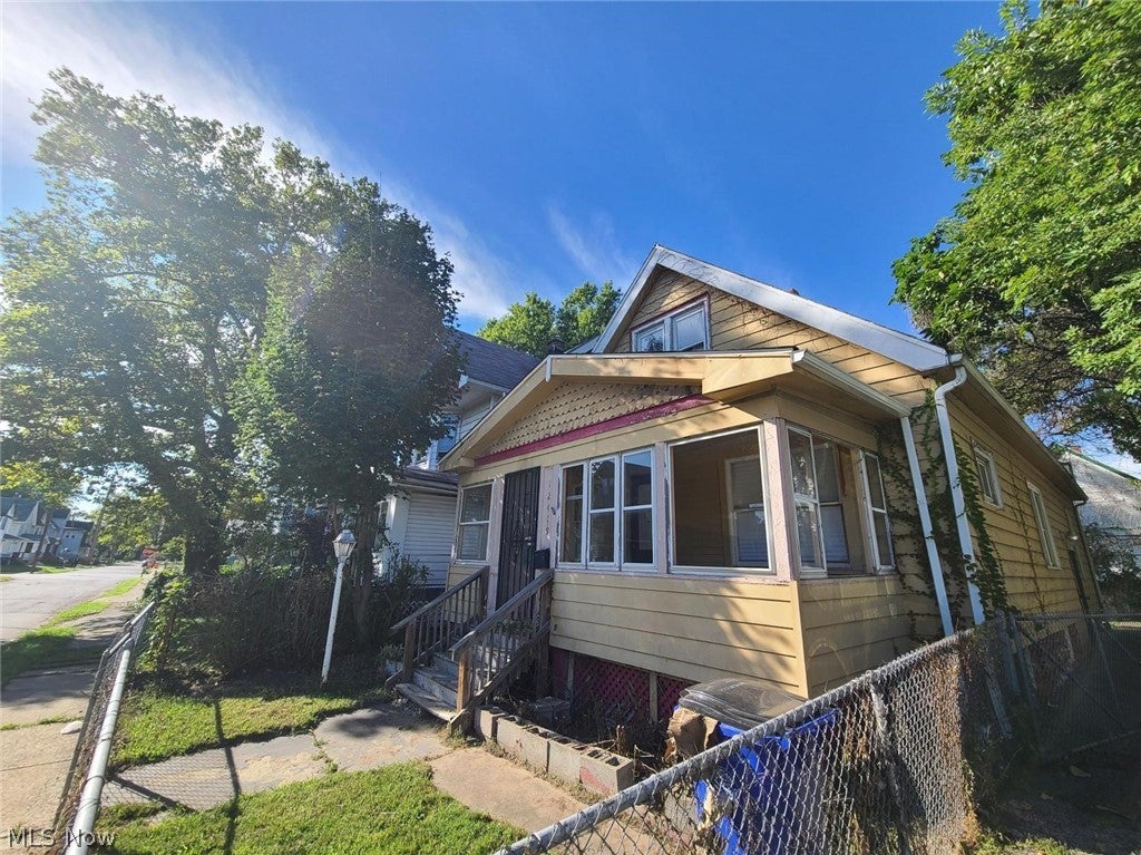 12419 Locke Avenue