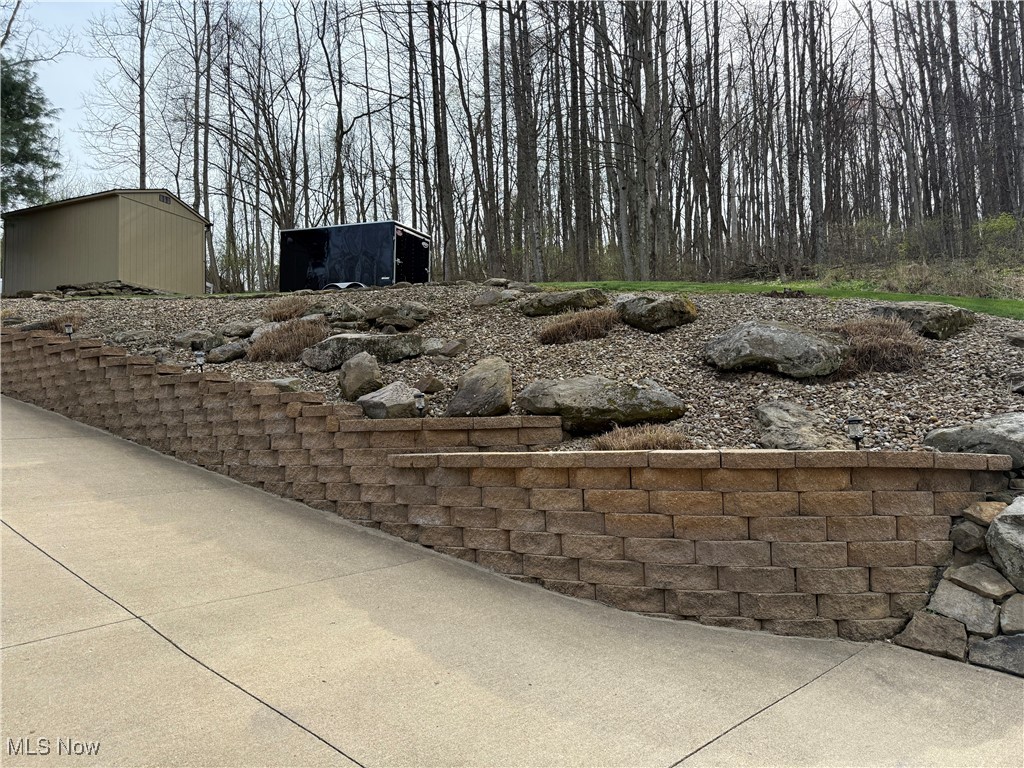2425 W Buckhorn Drive, Millersburg, Ohio image 6