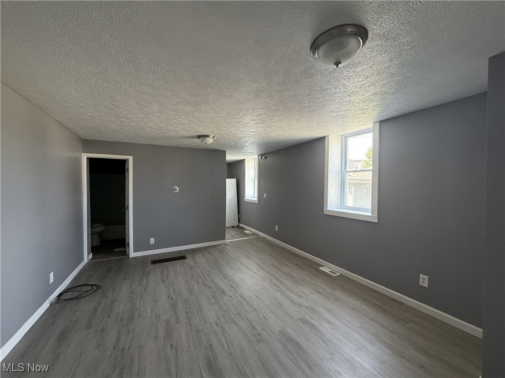 2914-2916 Seneca Avenue