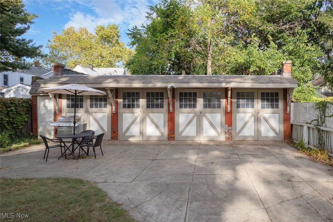 1419 E 51st Street