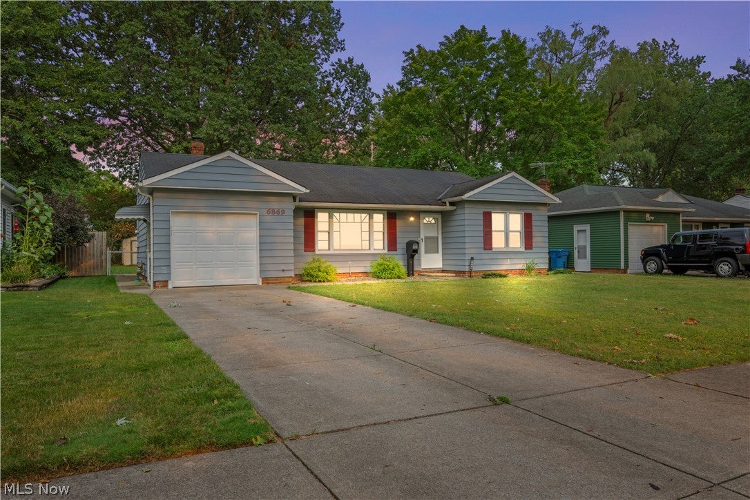 6869 Oakwood Road