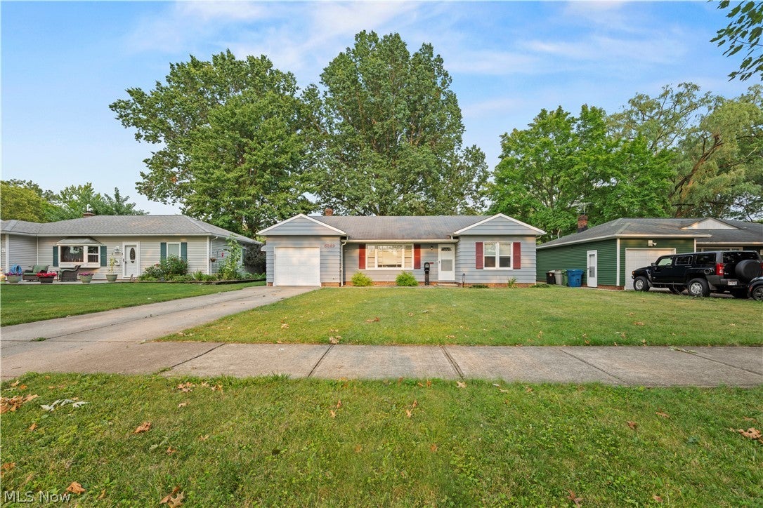 6869 Oakwood Road