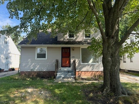 Homes For Sale - 3949 Jo Ann Drive<br/> Cleveland, OH 44122