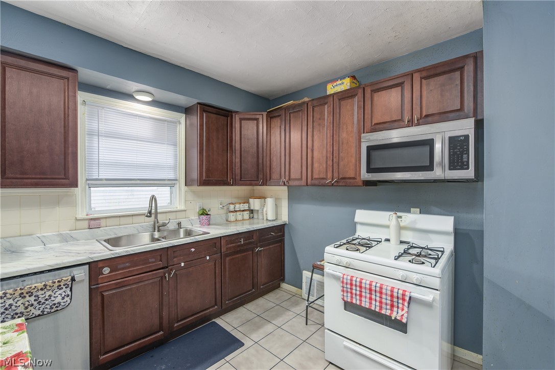Schatzinger & Cotabish - Residential Income