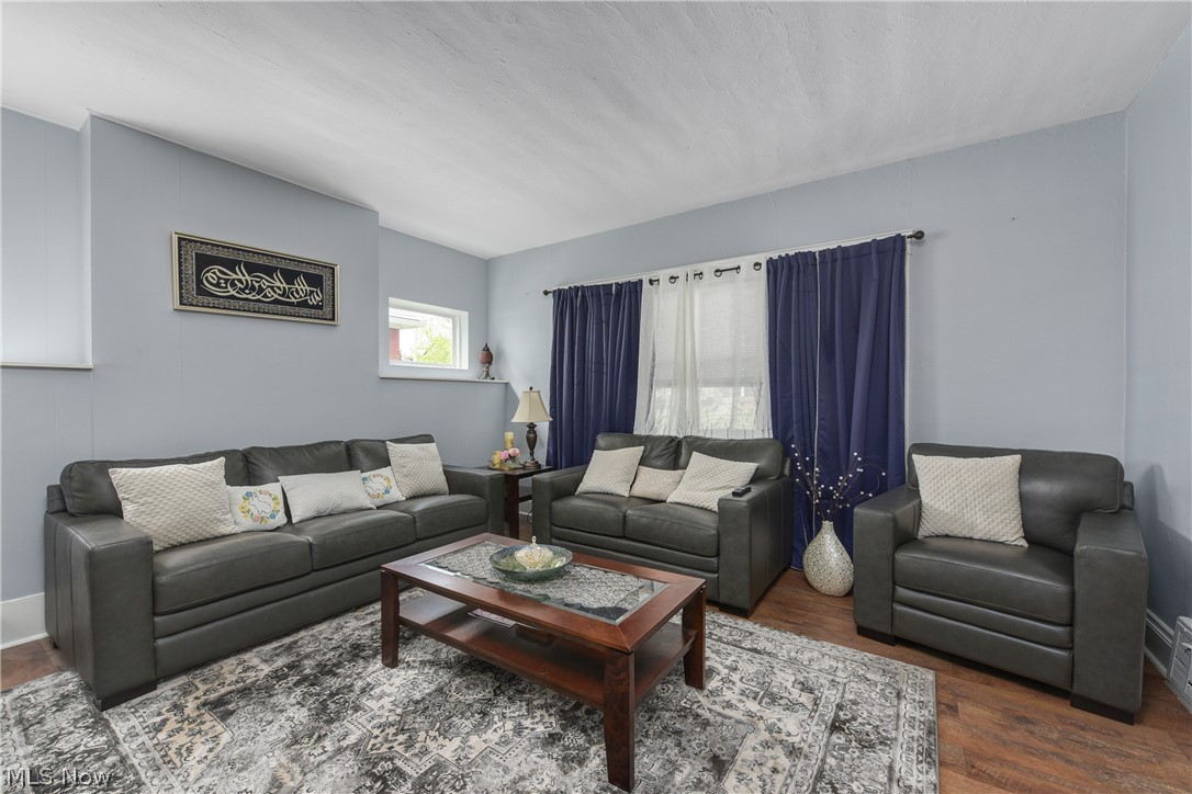 Schatzinger & Cotabish - Residential Income