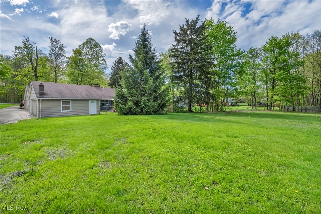 8665 Johnnycake Ridge Road, Mentor, Ohio image 43