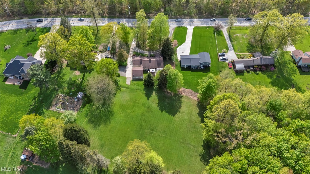 8665 Johnnycake Ridge Road, Mentor, Ohio image 47