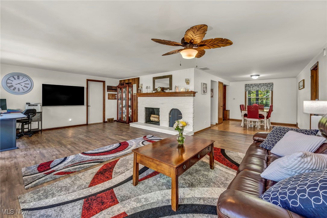 8665 Johnnycake Ridge Road, Mentor, Ohio image 5