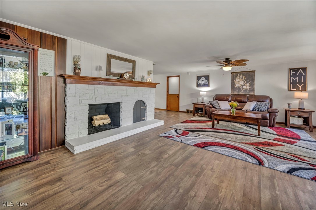 8665 Johnnycake Ridge Road, Mentor, Ohio image 6