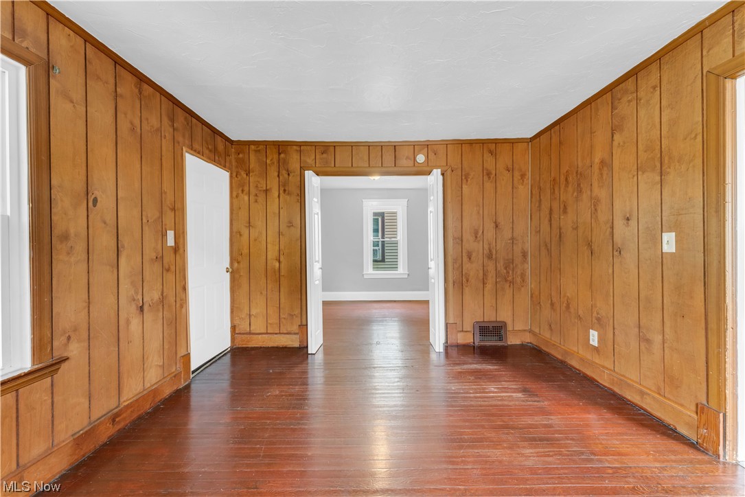 Lake Shore Land - Residential Lease