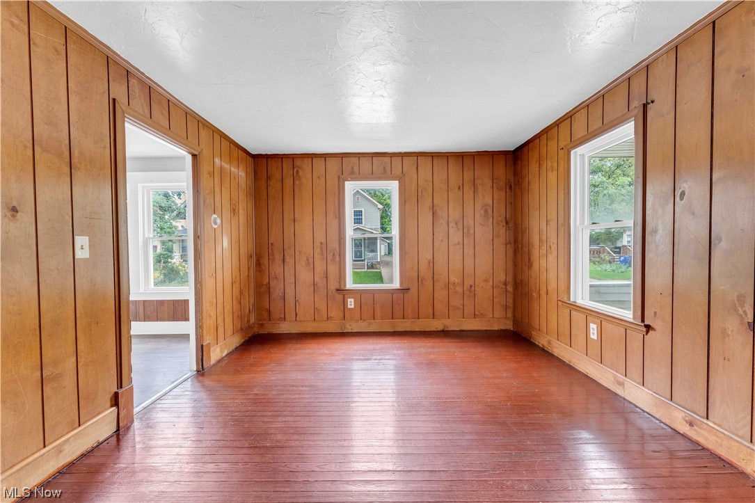 Lake Shore Land - Residential Lease