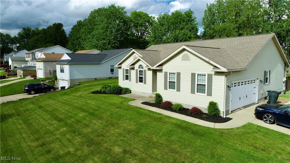 615 Wolf Avenue, Wadsworth, Ohio image 3