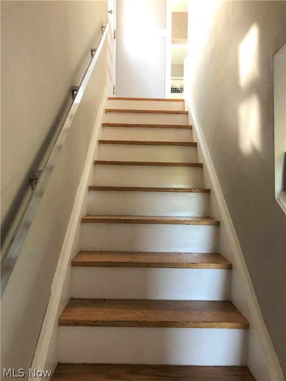 Euchts Resub - Residential Lease