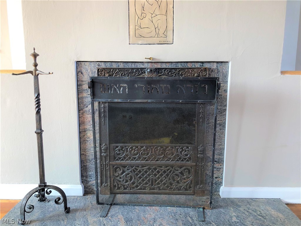 Euchts Resub - Residential Lease