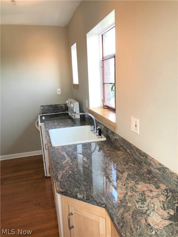 Euchts Resub - Residential Lease