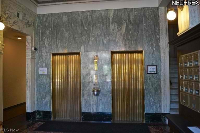 Park Bldg Condos - Residential