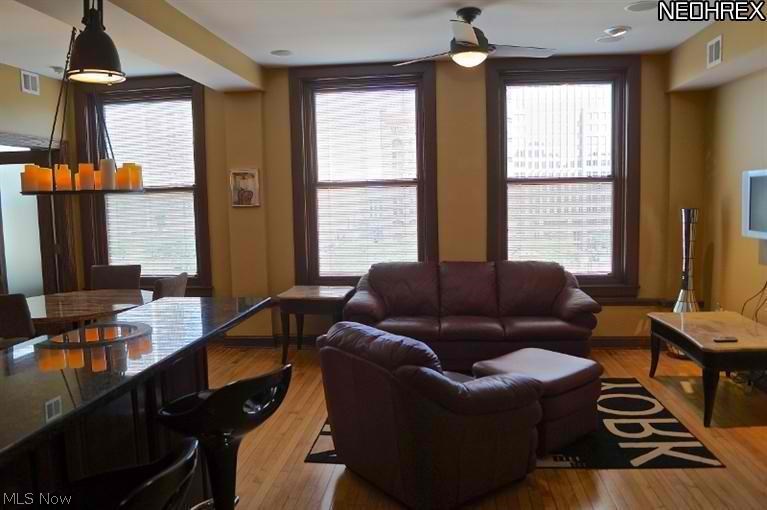 Park Bldg Condos - Residential