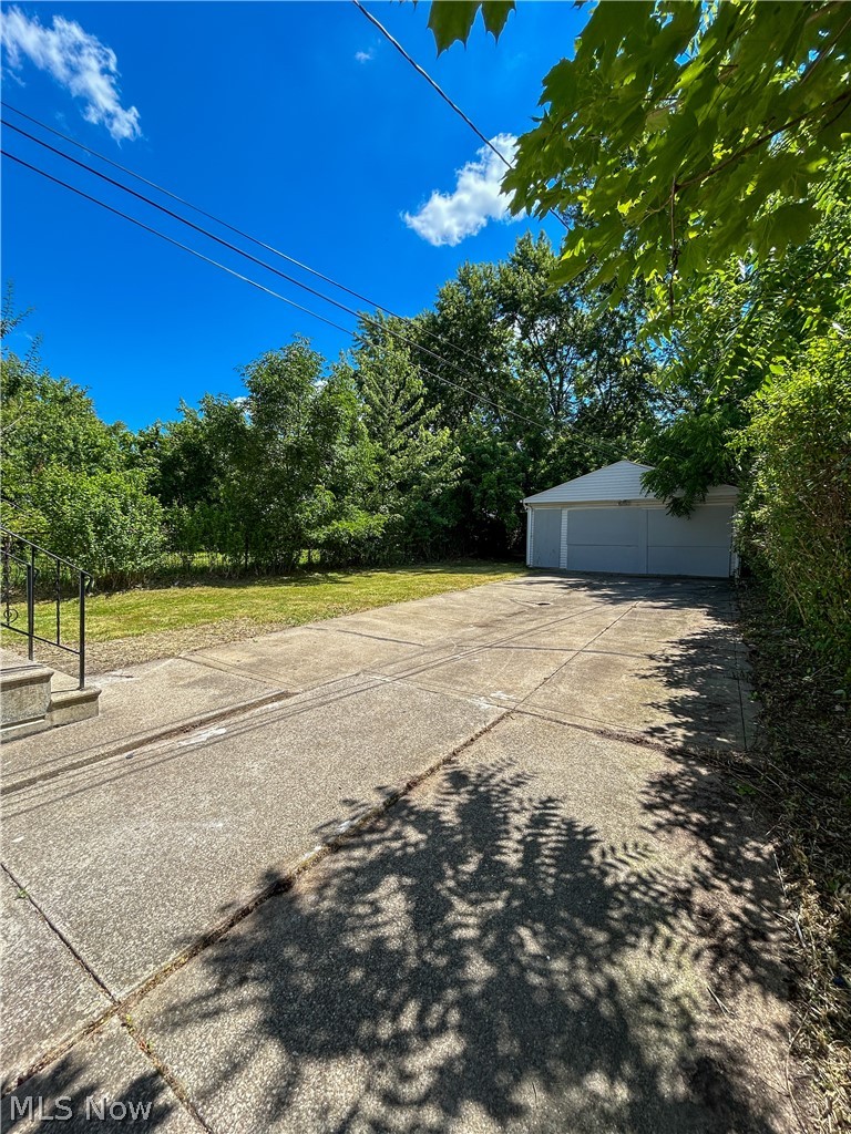 3415 E 113th Street