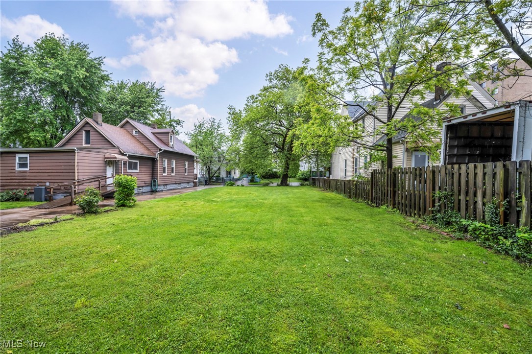 1438 E 52nd Street, Cleveland, Ohio image 47