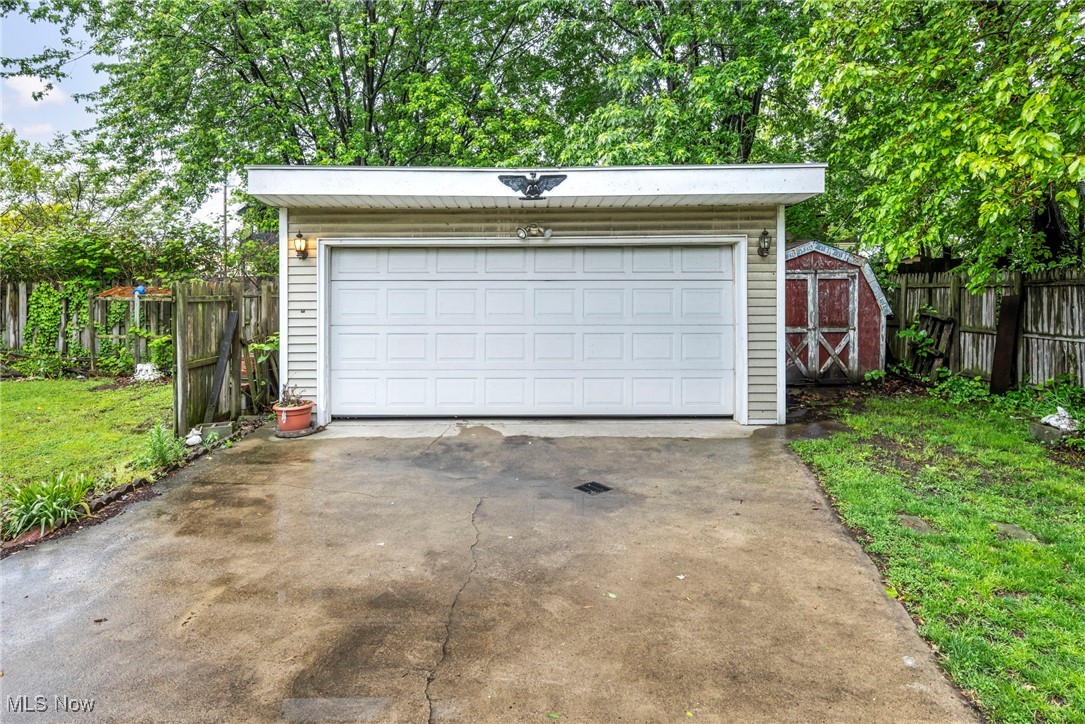 1438 E 52nd Street, Cleveland, Ohio image 39