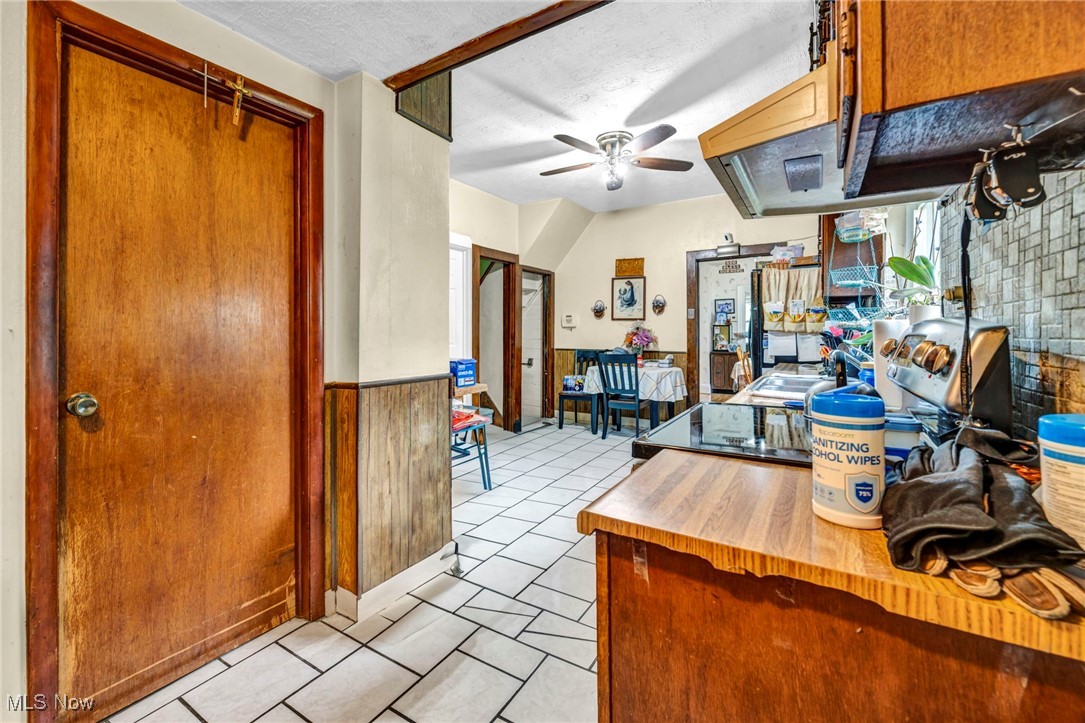 1438 E 52nd Street, Cleveland, Ohio image 11