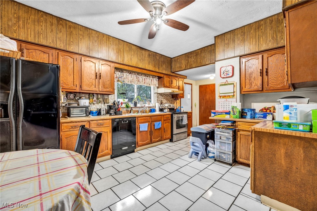 1438 E 52nd Street, Cleveland, Ohio image 9