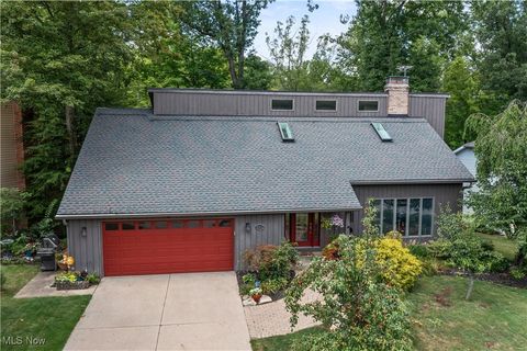 8434 Settlers Passage Psge, Brecksville, OH 44141 - #: 5144504