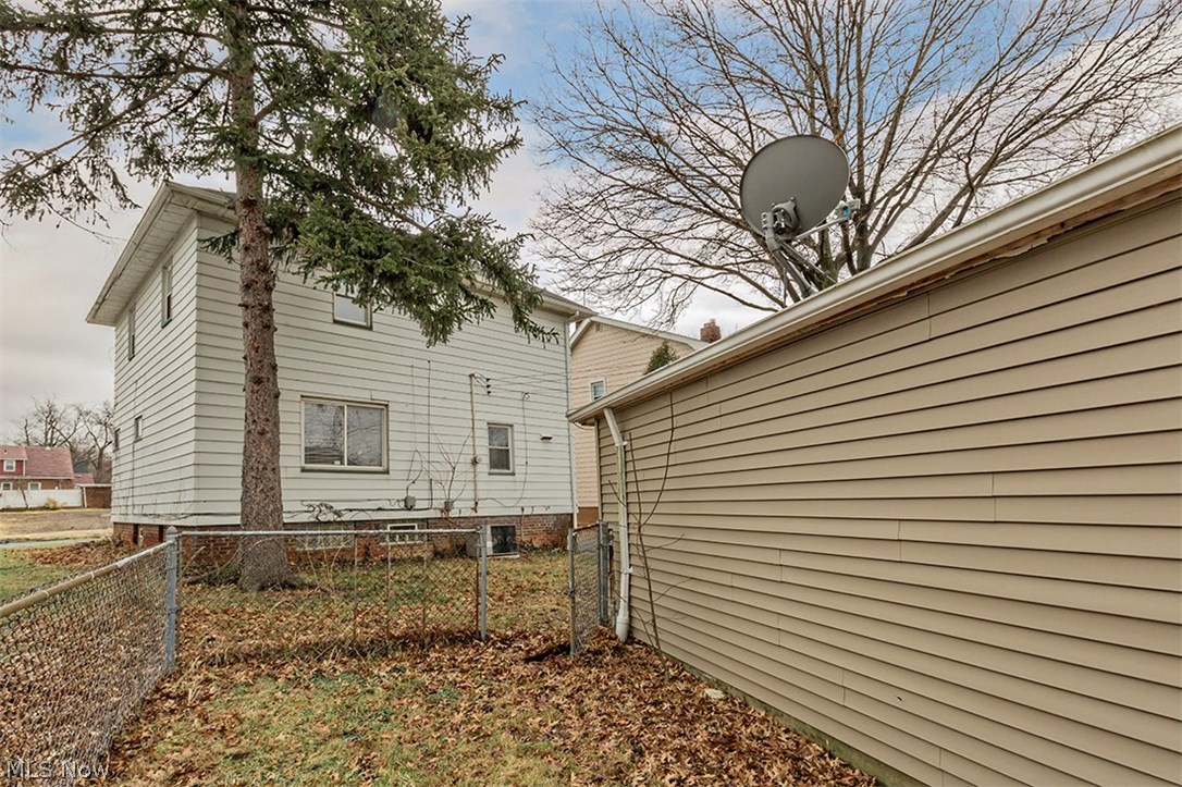 Lecona - Residential