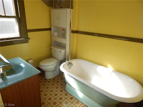 Tiny photo for 940 Davis Street, Akron, OH 44310 (MLS # 5257049)