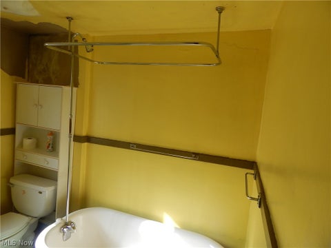 Tiny photo for 940 Davis Street, Akron, OH 44310 (MLS # 5257049)