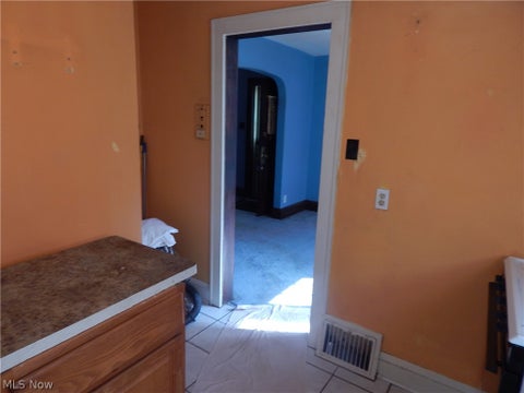 Tiny photo for 940 Davis Street, Akron, OH 44310 (MLS # 5257049)