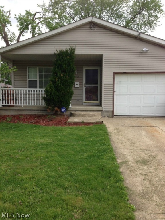 Fabulous, Custom built in 1997, Ellet Ranch is in outstanding condition. The entire interior was renovated in 2010. The open floor plan is what your looking for along with the fully finished attached garage. in 2010 the custom kitchen with eat in bar comes fully applianced. Also in 2010 all of the electrical, plumbing, mechanicals, Furnace, Air conditioning, appliances, hot water tank were installed. The basement is huge and spacious, ready to be finished. All appliances stay and everything is ready for you to enjoy when you move in.
If your looking for a traditional sale and a home that is ready to go. This is what you want to come see. Set up your private showing today. This one is so nice is wont last!!