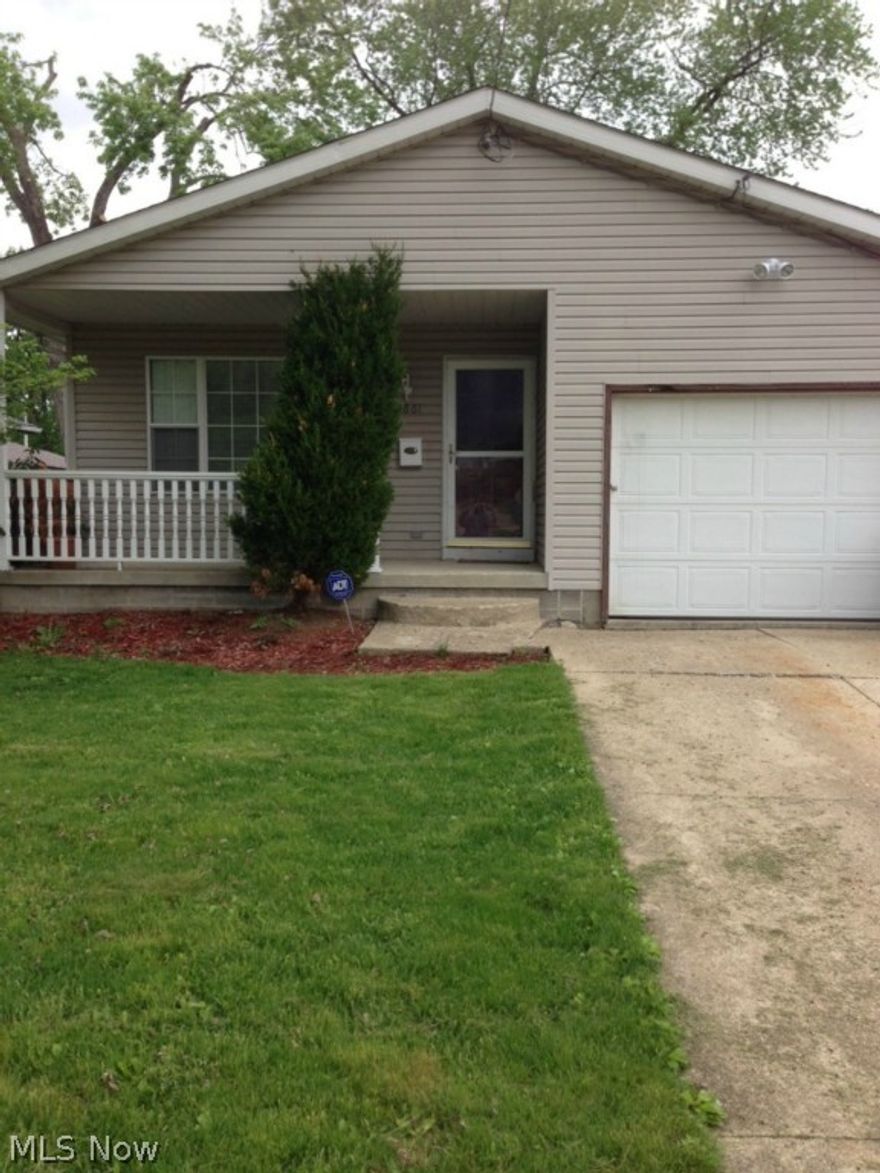 Fabulous, Custom built in 1997, Ellet Ranch is in outstanding condition. The entire interior was renovated in 2010. The open floor plan is what your looking for along with the fully finished attached garage. in 2010 the custom kitchen with eat in bar comes fully applianced. Also in 2010 all of the electrical, plumbing, mechanicals, Furnace, Air conditioning, appliances, hot water tank were installed. The basement is huge and spacious, ready to be finished. All appliances stay and everything is ready for you to enjoy when you move in.
If your looking for a traditional sale and a home that is ready to go. This is what you want to come see. Set up your private showing today. This one is so nice is wont last!!