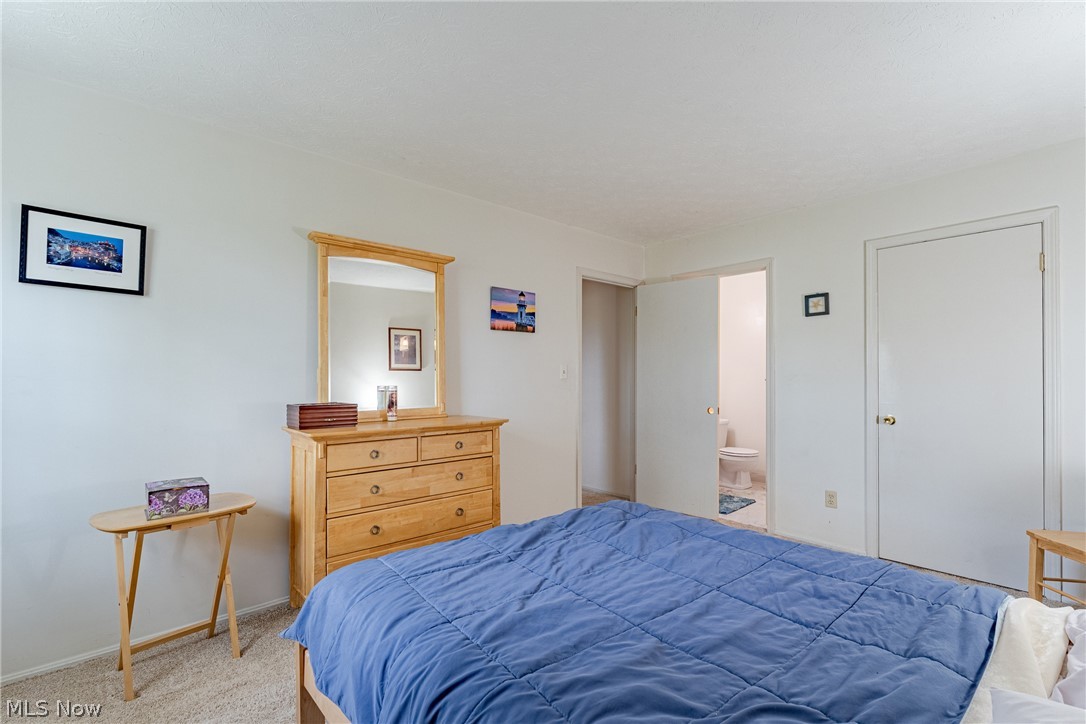 Heritage Circle Condo - Residential