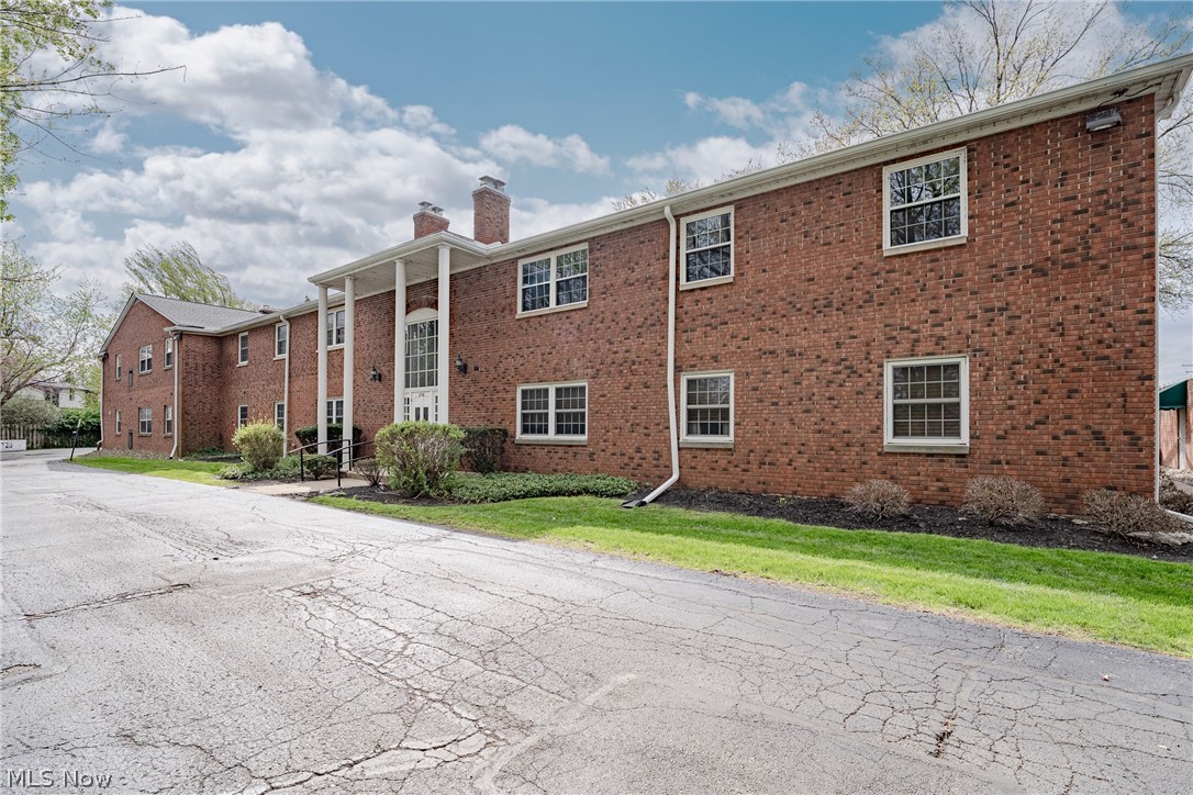 2720 Pease Drive 219N