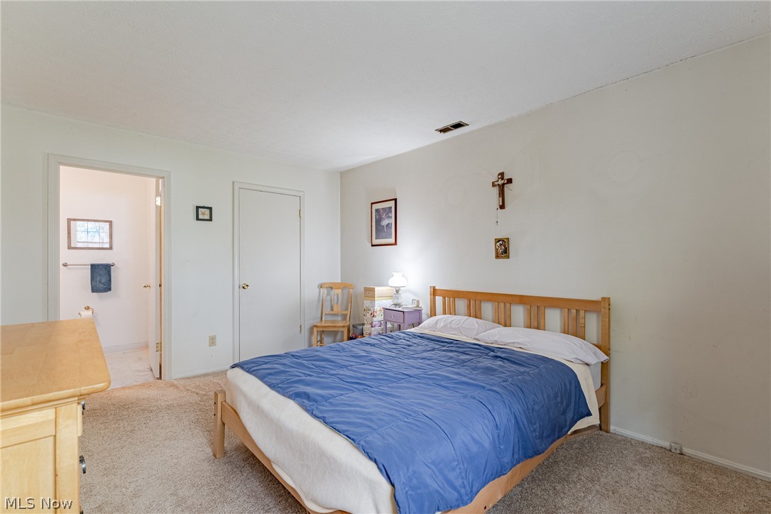 Heritage Circle Condo - Residential