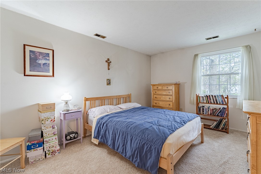 Heritage Circle Condo - Residential