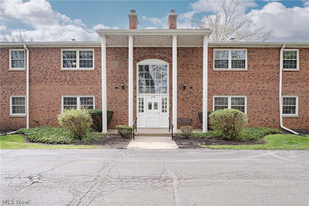 Heritage Circle Condo - Residential