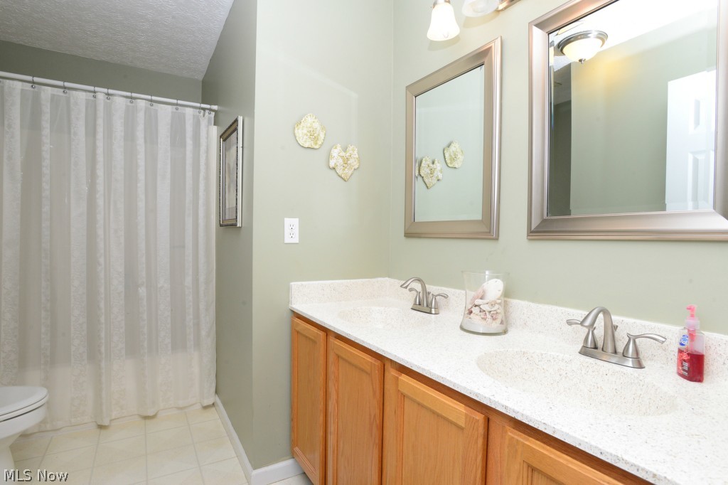 Falls Pointe - Residential