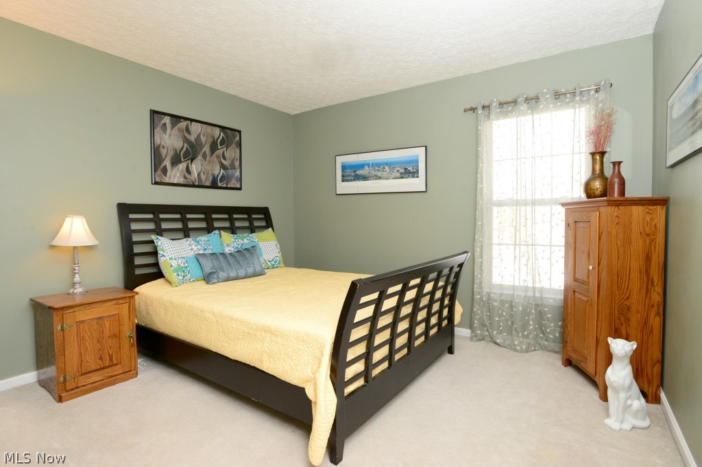 Falls Pointe - Residential