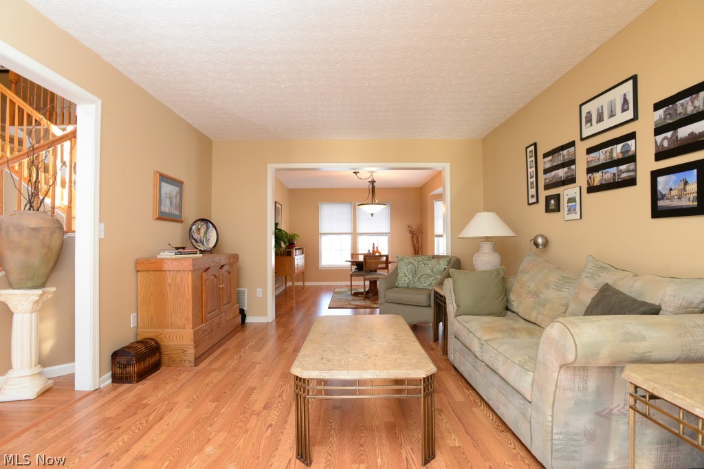 Falls Pointe - Residential