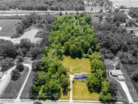 Homes For Sale - 4760 Oster Road<br/> Sheffield Lake, OH 44054