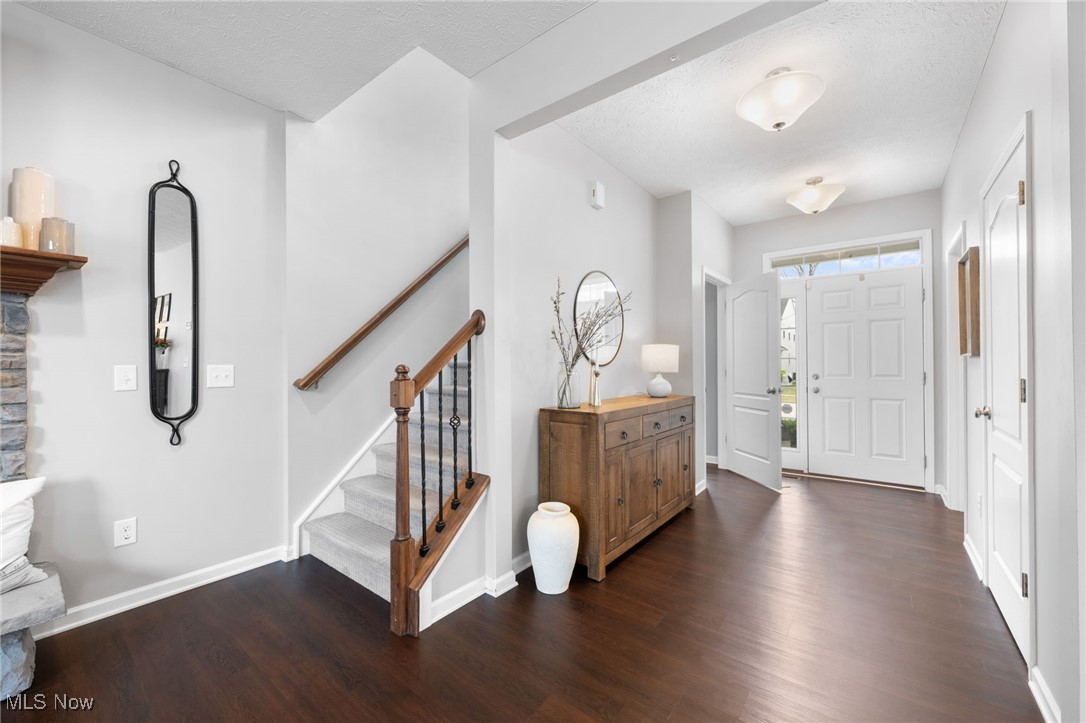 32874 Rebecca Lane, Avon Lake, Ohio image 4
