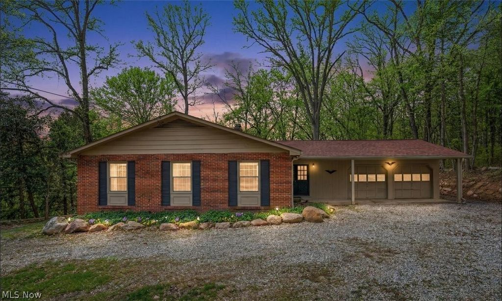 Photo of 3050 State Road, Cuyahoga Falls, OH 44223 (MLS # 5200751)