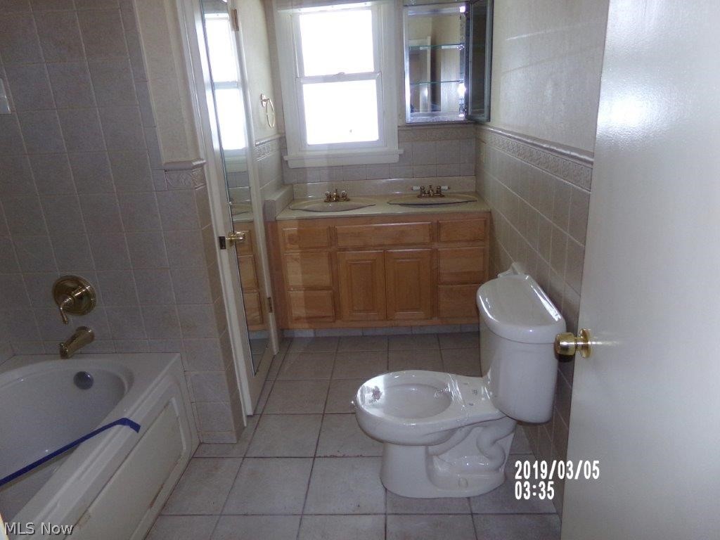 Country Club - Residential