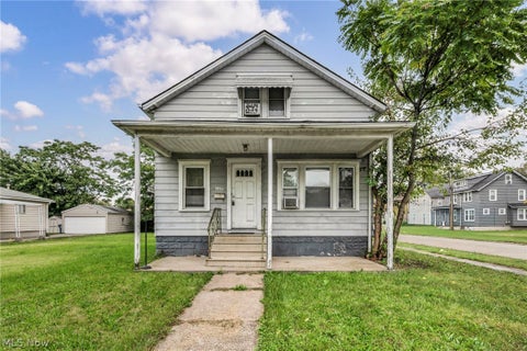 Homes For Sale - 3175 Caroline Avenue<br/> Lorain, OH 44055