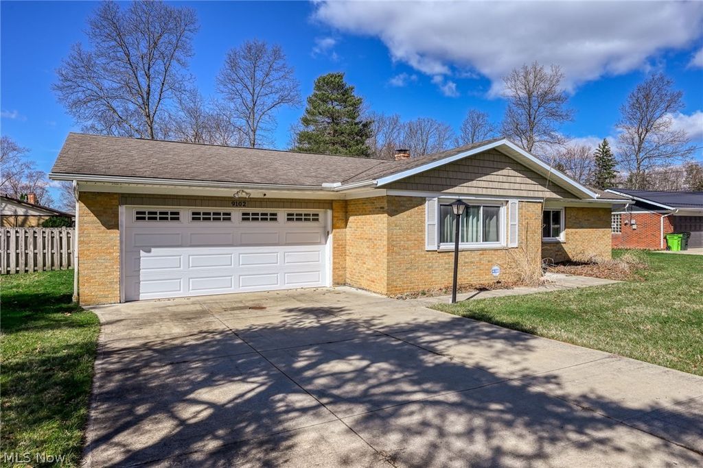 Photo of 9102 Tanglewood Road, Macedonia, OH 44056 (MLS # 5194617)